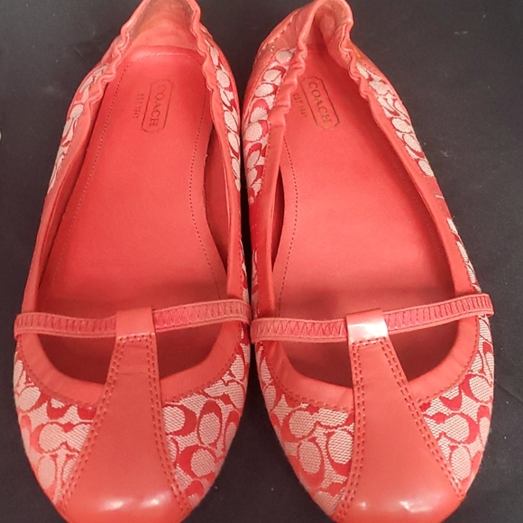 Coach Flats in Various Colors (Price for all 3) - Picture 2 of 9